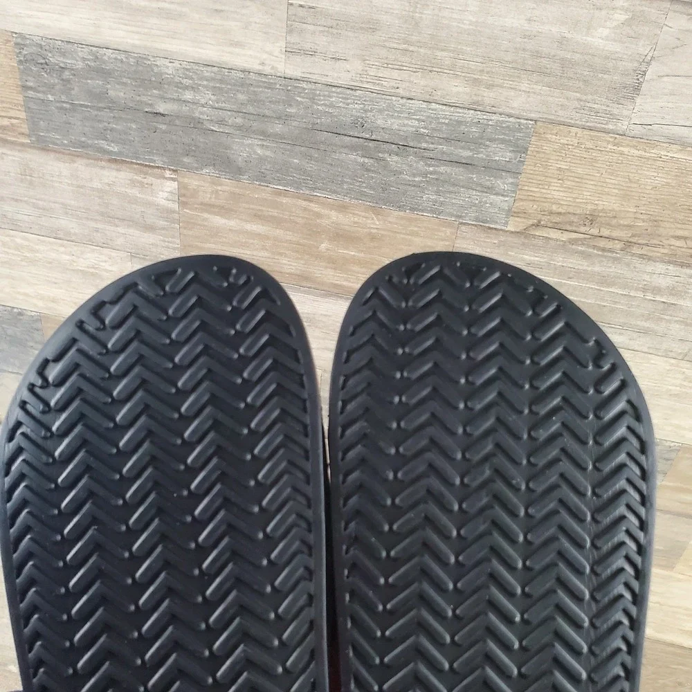 Hurley new without